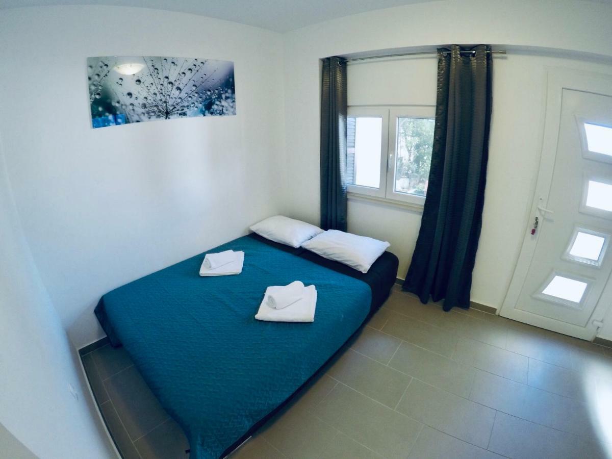 Apartments Lopac Ядраново Екстериор снимка